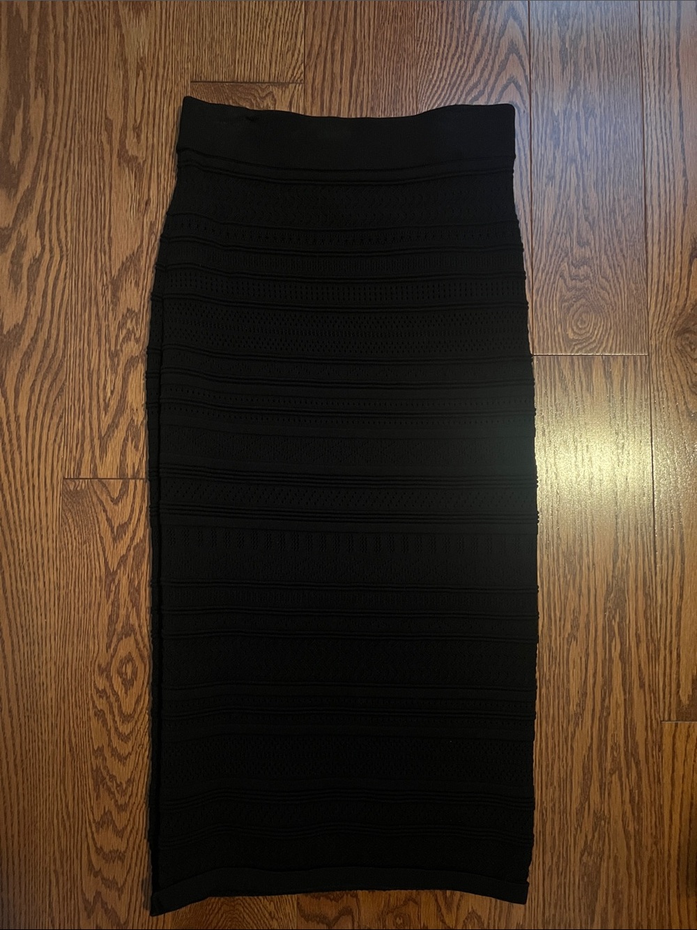Aritzia Babaton Black Textured Knit Midi Pencil Skirt